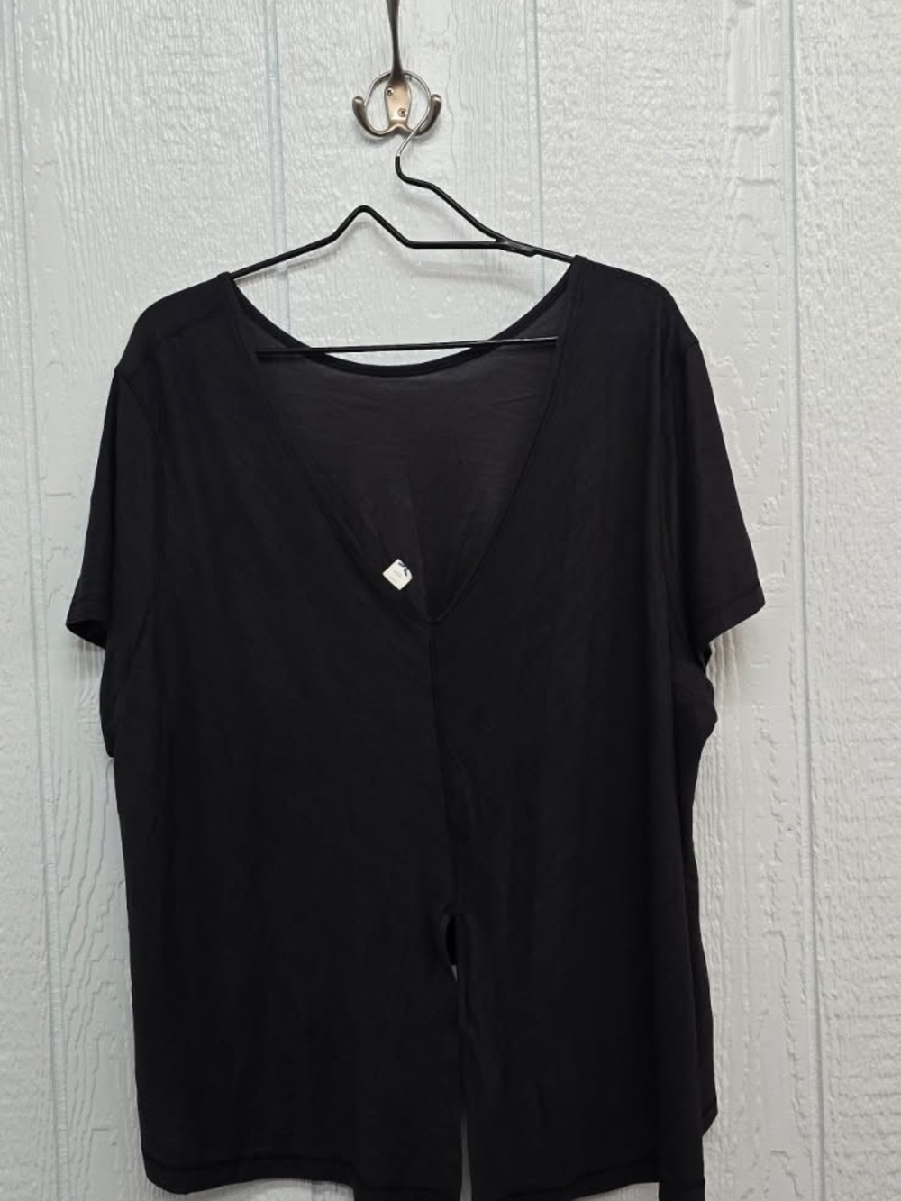 New 2X Old Navy Go Dry Women's Black V-Neck Short Sleeve Top
